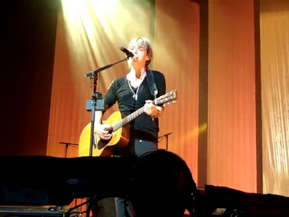 Petite âme seule - Jean Louis Aubert - Arena - Geneve 18/06/2011