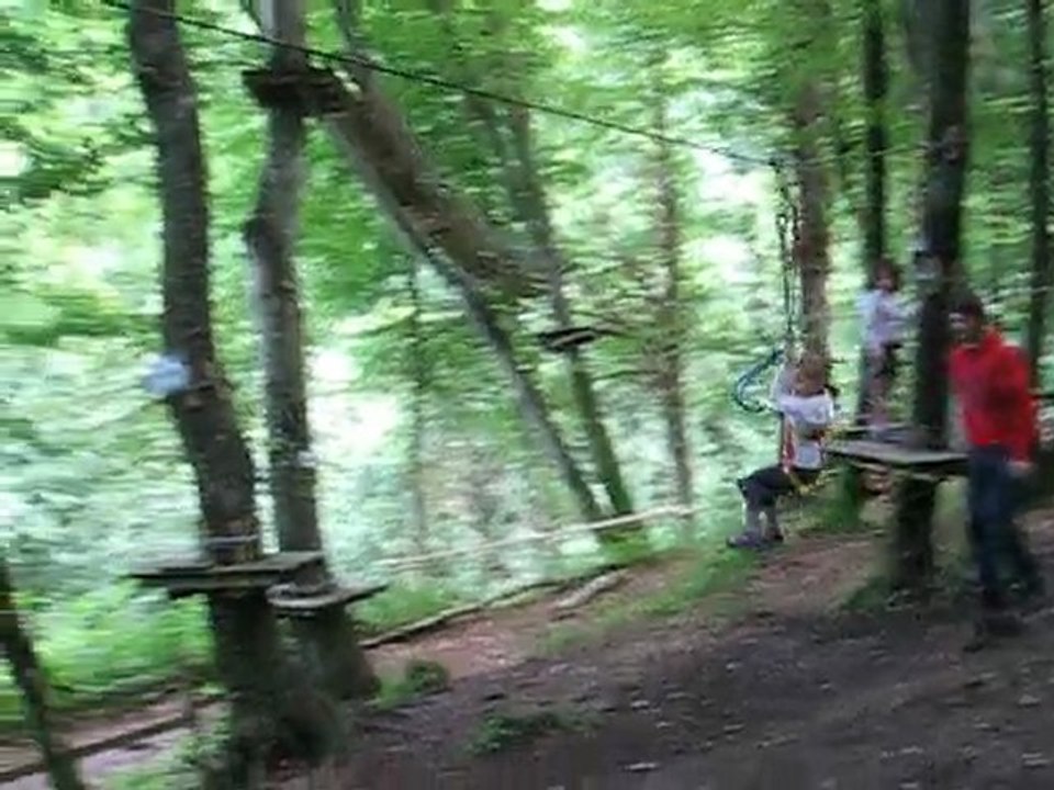 tyrolienne parcours enfant Lutin à Léman Forest parc aventure acrobranche à Saint Gingolph