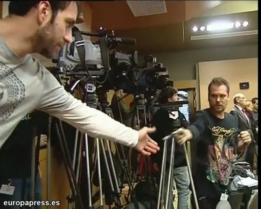 Rubalcaba ante los medios