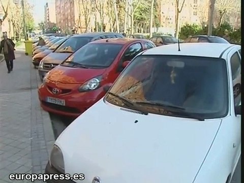 Destrozos de más de 100 coches en Vallecas