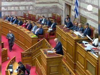 Yunanlılar daha fazla kemer sıkmak istemiyor