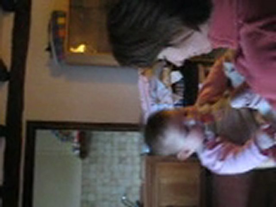 Janvier 2008 - Lou danse et sautille