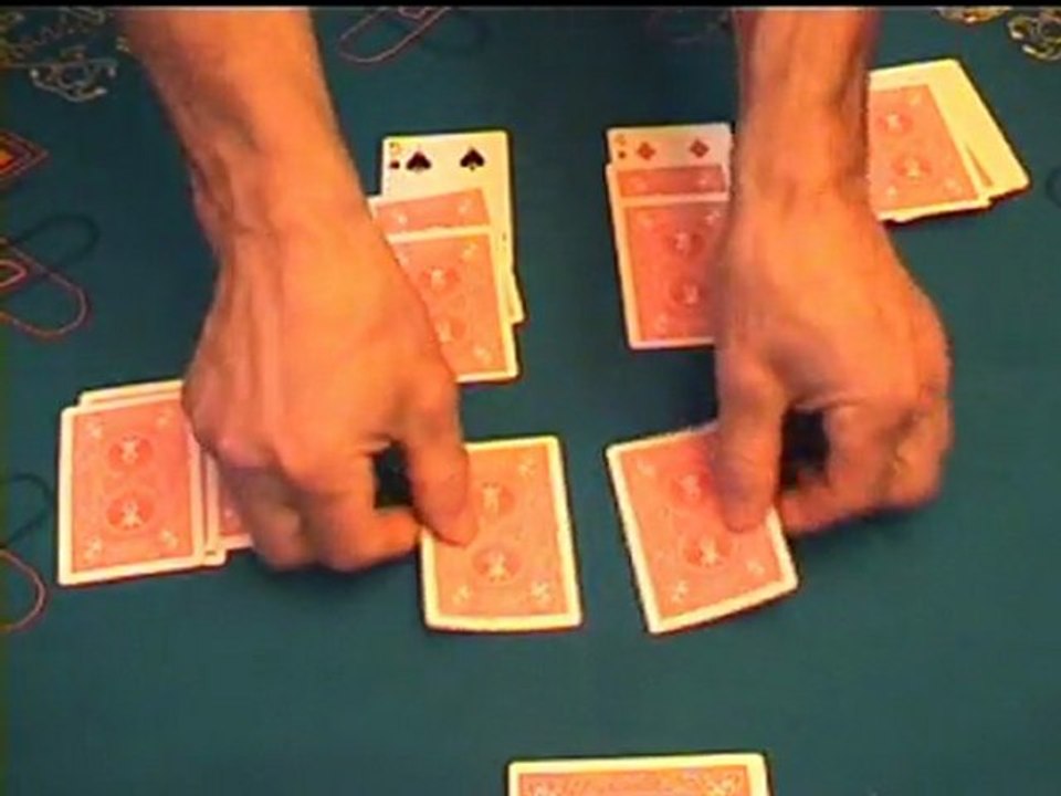 Tour de magie: Rouge et noir. C'est le spectateur qui devient magicien !