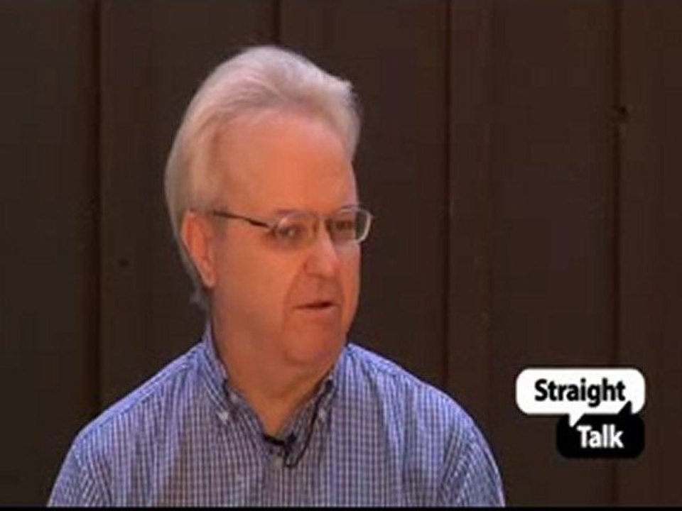 Gary loves his prepaid Straight Talk phone