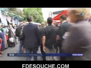 Segolène Royal confrontée à des militantes voilées