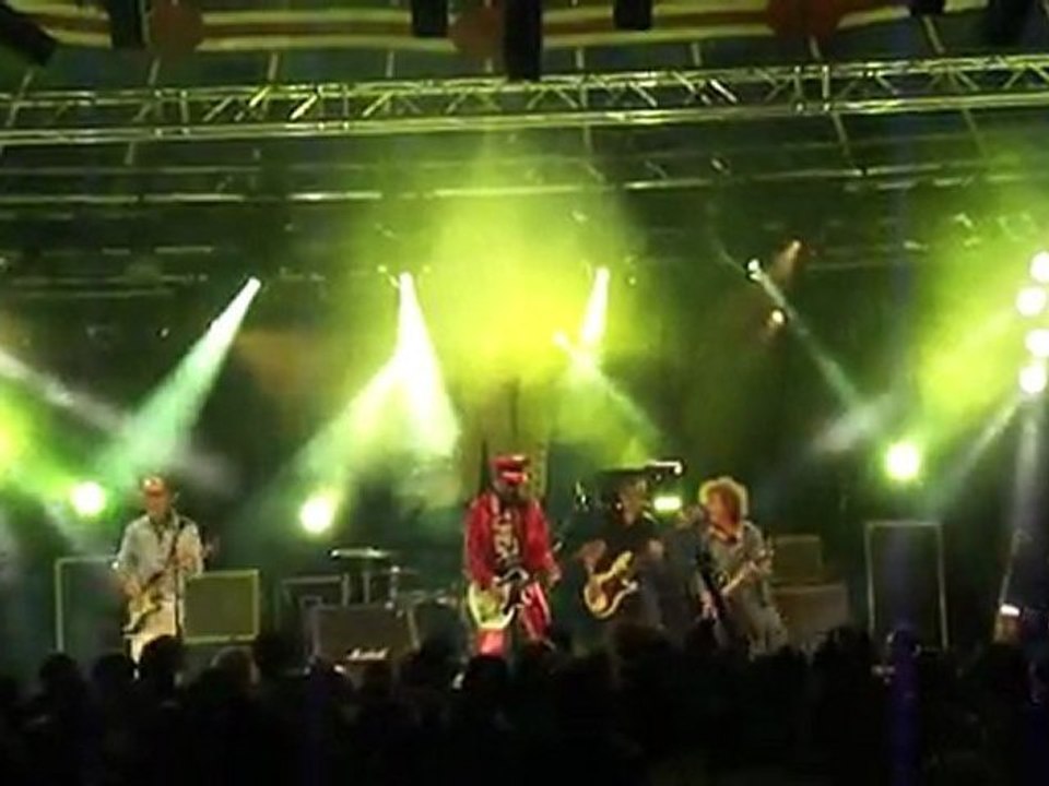 Intro Les Wampas Satiradax 2011 Comme Un Punk En Hiver