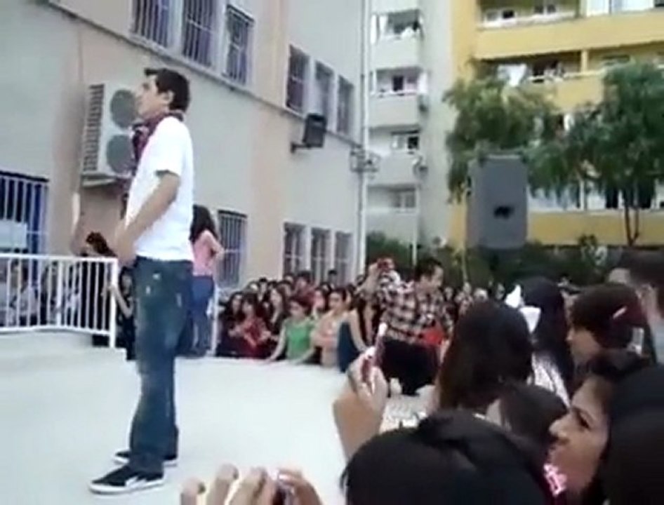 Turkish School Dance - SINAN YILMAZ HOPTEK KOLBASTI