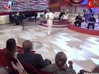 SUAT SANCAR TRT Tadı Yok Sensiz Geçen...