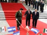 El presidente salvadoreño, Mauricio Funes, visita México