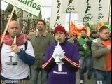 Miles de funcionarios se manifiestan en Sevilla