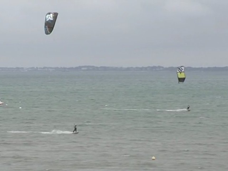Kitesurf Carnac Plage menhirs Bretagne Morbihan