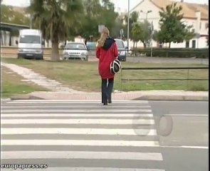 Video herunterladen: Fallece atropellado y el conductor se da a la fuga