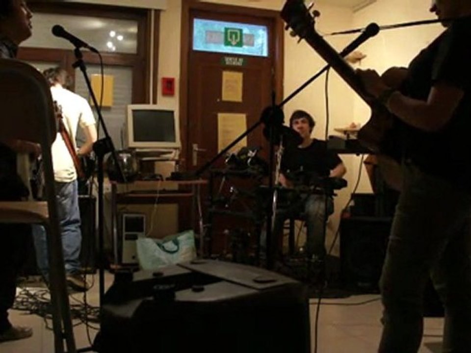 Dans la série "Subtiles blagues d'Albert" : La différence entre un pastis et la position du 69 ?