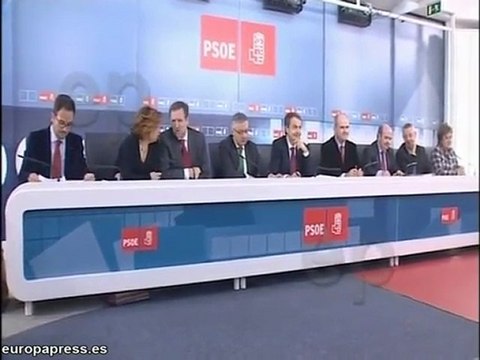 El PSOE califica de frivolidad la convención del PP