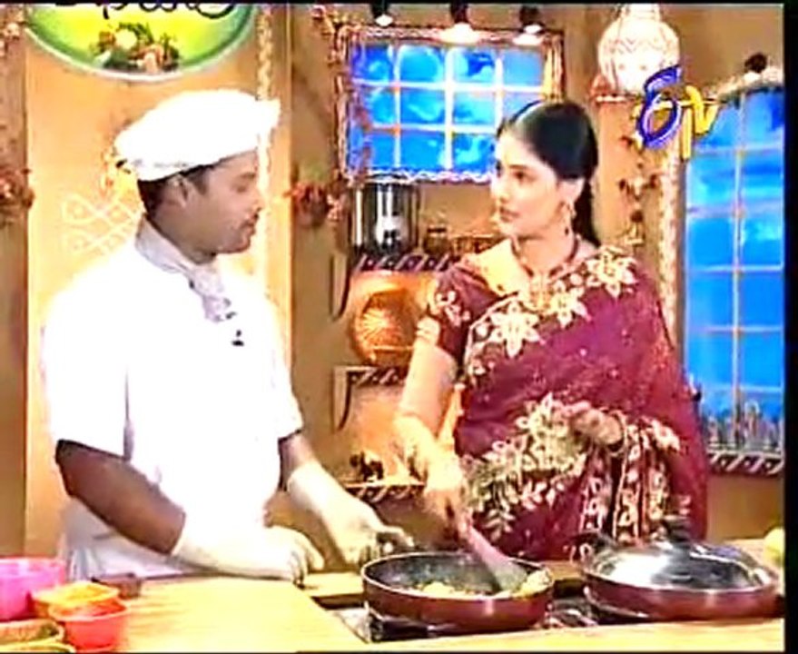 Abhiruchi - Recipes - Sprouts Cucumber, Bread Butter Pudding & Veg Tawa Roti - 01