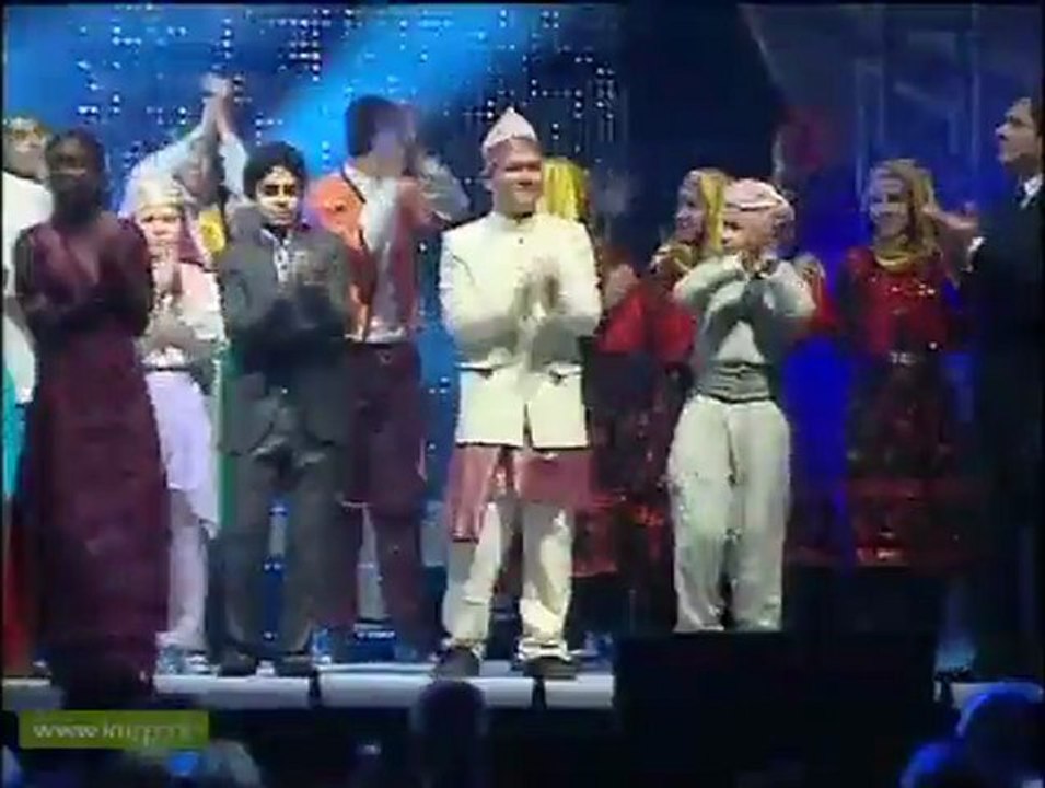 YENİ BİR DÜNYA KURUYORLARDI Bursa 9.Türkçe Olimpiyatları