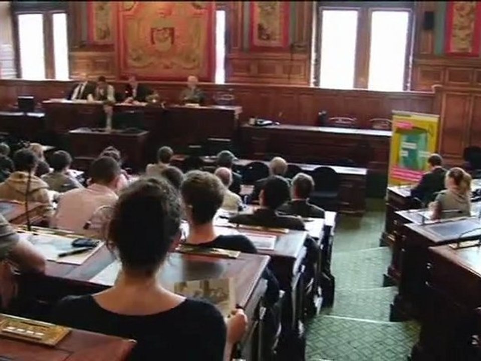 Etudiants de Paris le Conseil : séance de clôture