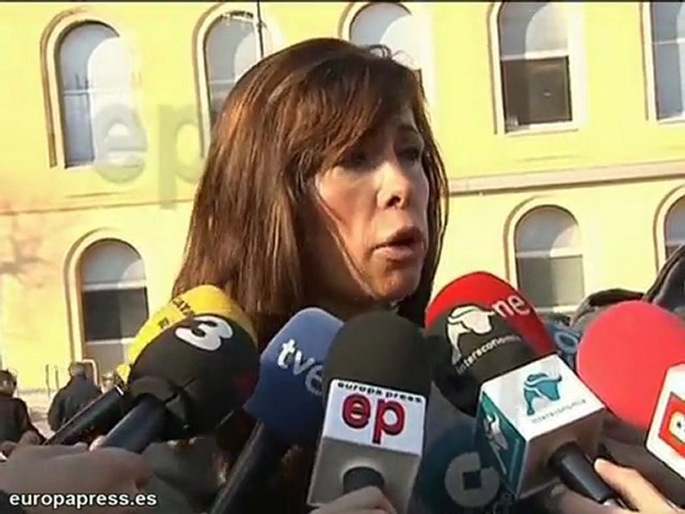 Camacho pide reducir duplicidades en la Administración