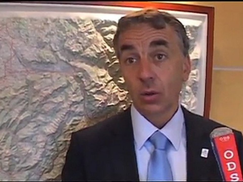 le Maire d'Annecy explique la création de l'Office unique du Lac d'Annecy