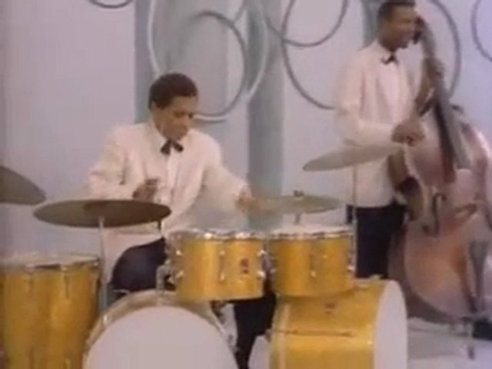Duke Ellington & His Orchestra ~ Kind Of Dukish