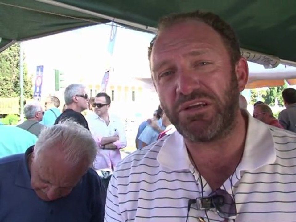 Grèce: quelques milliers de manifestants face au Parlement