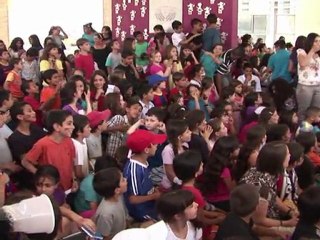 Shakira habla de educación con presidente Shimon Peres