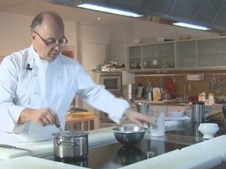 Creme Brulee by Larousse Cuisine