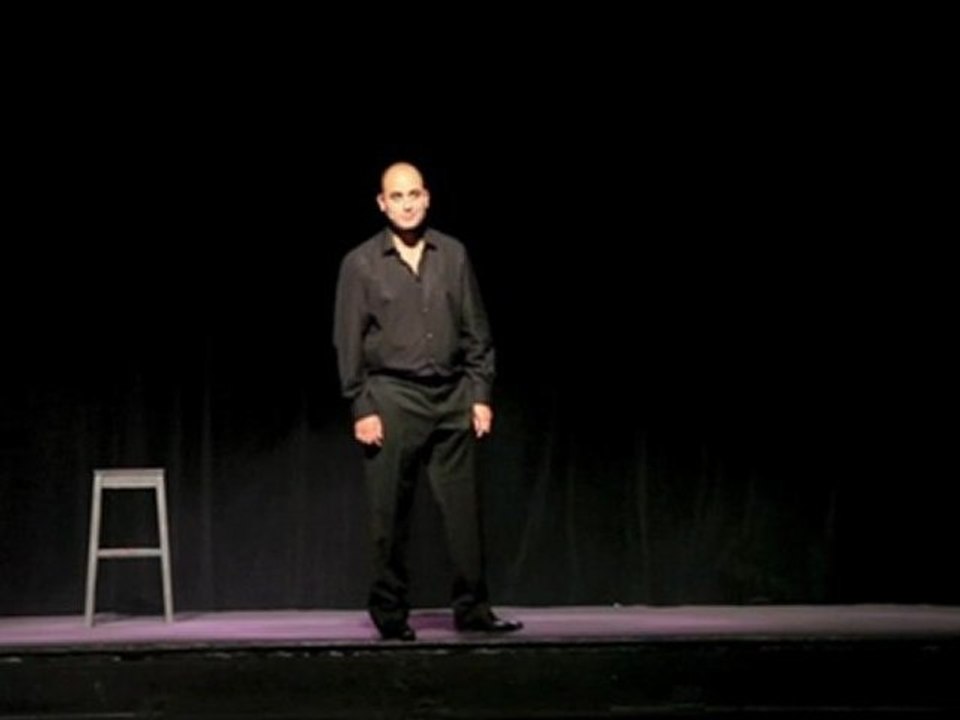 Jerome Commandeur : extrait Les gens sensibles du spectacle "Jerome Commandeur se fait discret".