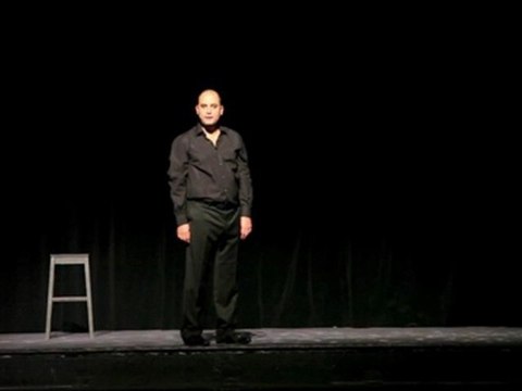 Jerome Commandeur : extrait Corinne la mere de famille de Jerome Commandeur se fait discret