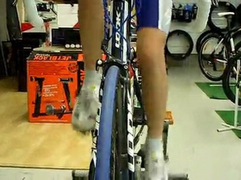 Velo Route "analyse posturale dynamique" sur home trainer et "Semelles dynamiques'"6