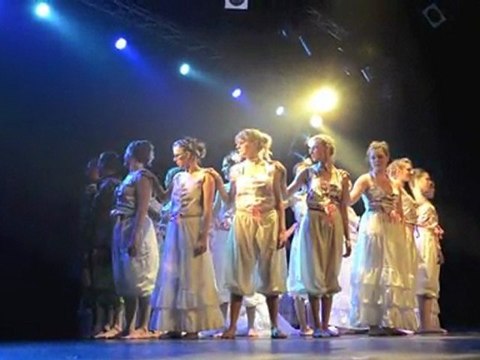 Danse Contemporaine juin 2011-Wattrelos
