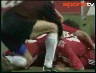 Türk futbol tarihinin en önemli golü | 22 Haziran 2002