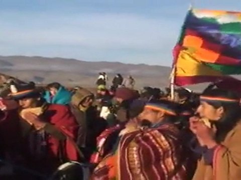 Los indios aimaras celebran la llegada del año 5519 de su era