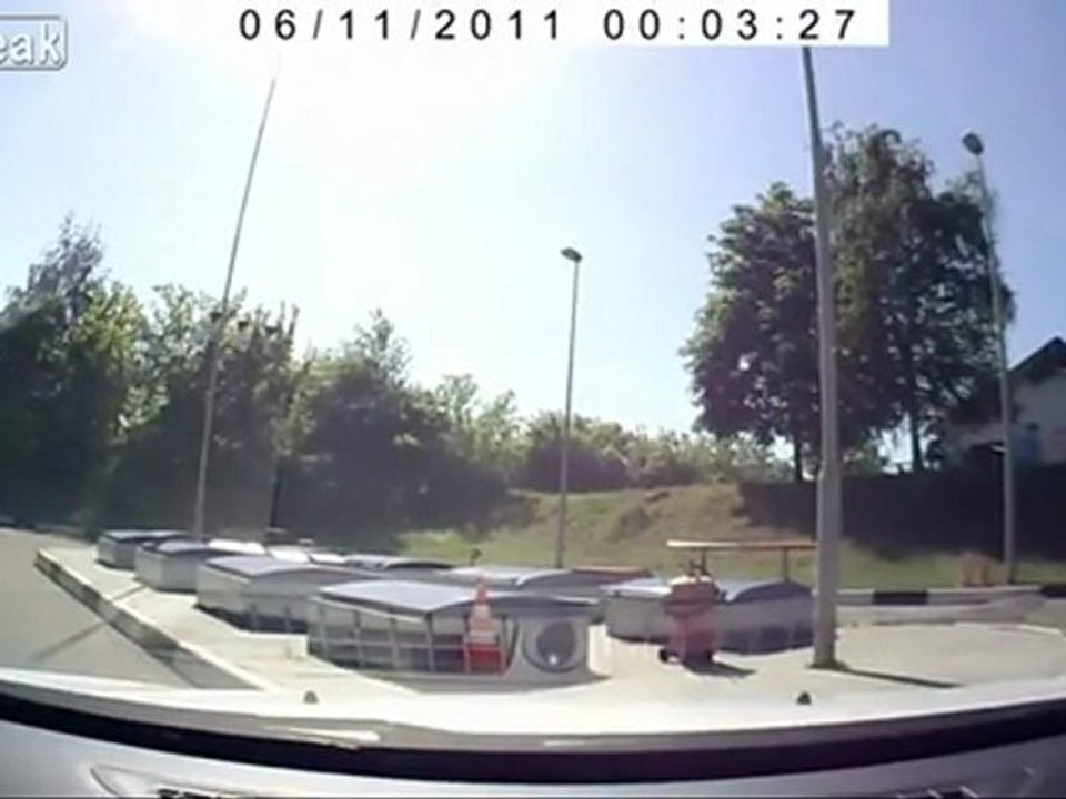 2 blondies auf VW ...