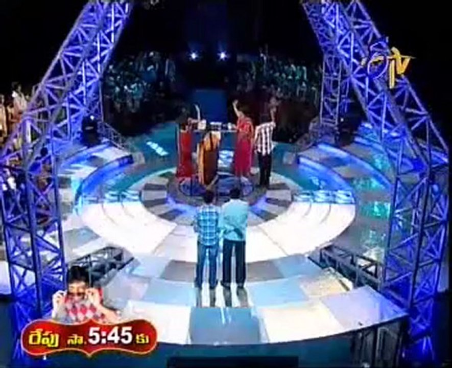 Jeans - King of All Game Shows - Cinematographer Chota K. Naidu with Wife - 04