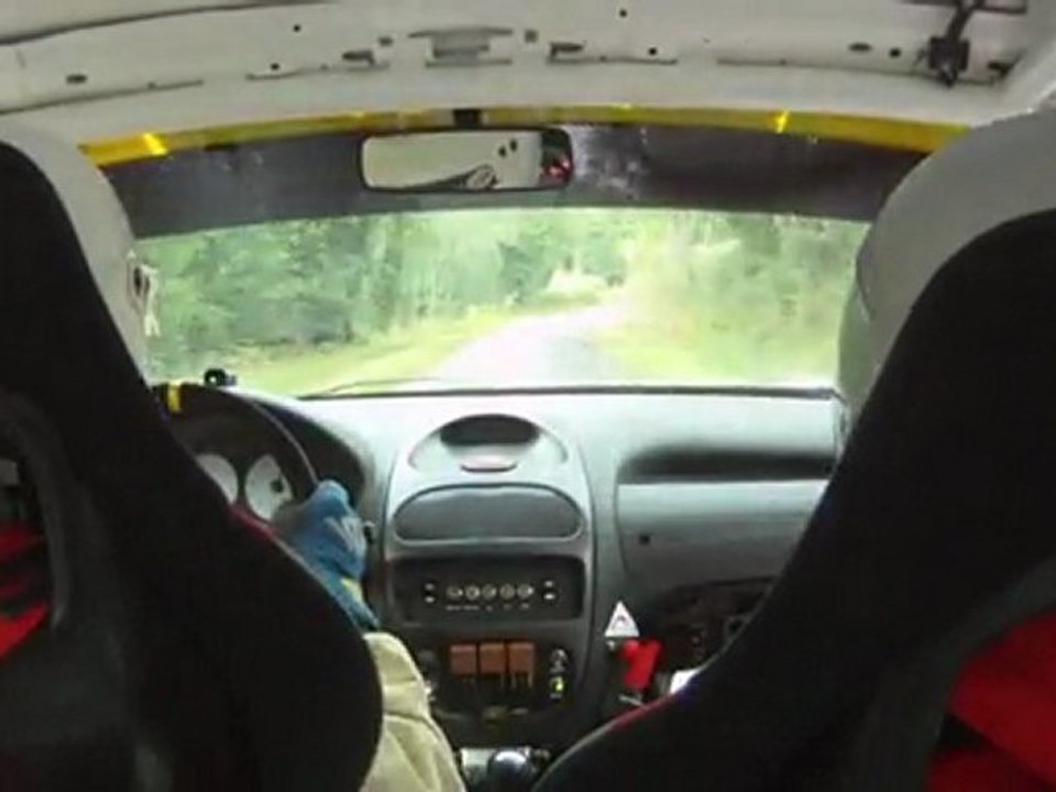 Rallye du forez  ES2 berger/bourdier 206 XS Volant