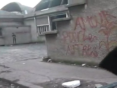 Violence policière envers les migrants à Calais, par les militants de No Border