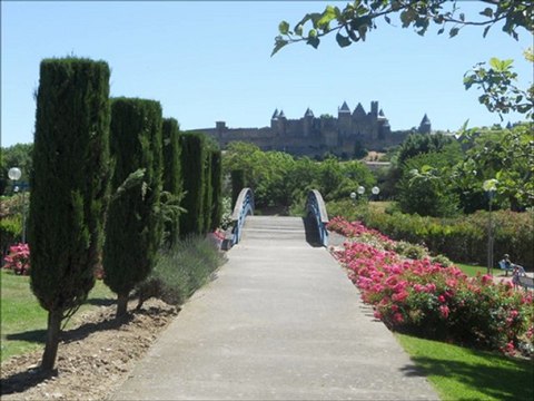 Le Printemps et l'Eté La Cité de Carcassonne Aude