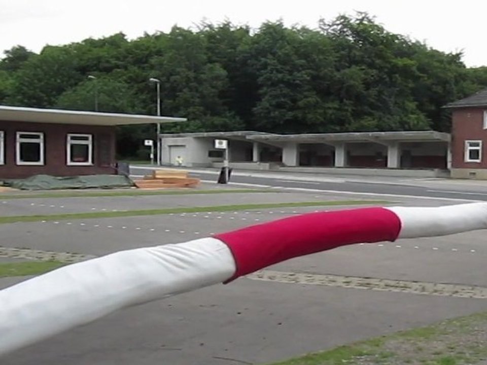 Halt !