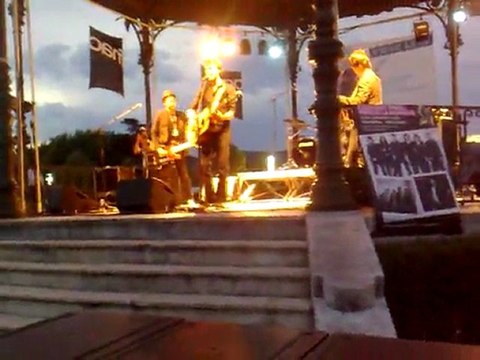 Ces airs de rien Cyril Mokaiesh Valence Fête de la Musique