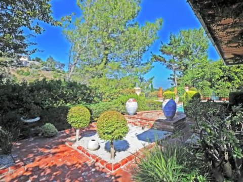 10216 Cielo Dr., Beverly Hills, CA 90210