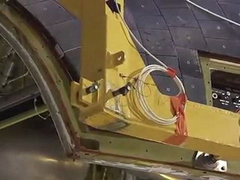 Oktay Tınaz Discovery Uzay Mekigi Uçuş Öncesi Kontrol Çalışması