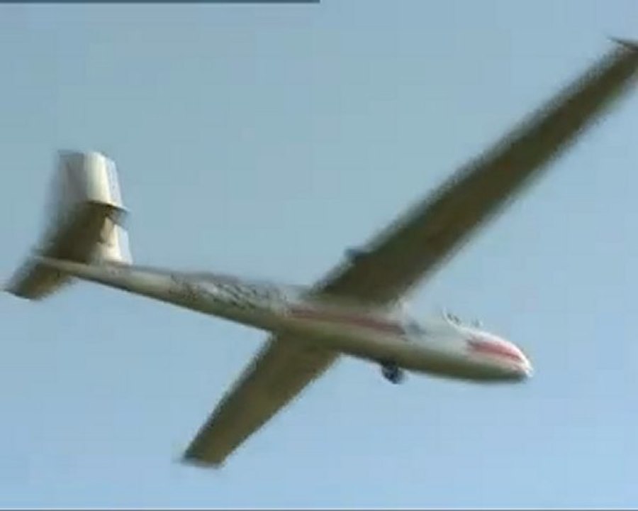 Oktay Tınaz PBS TJ-100-A  Jet Motoru Takılmış Planör Uçuşu Farklı