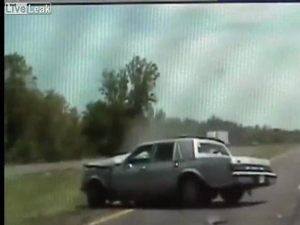 22. Juni 2011 Fatal Crash Caught on Trooper Dash Cam Wisconsin