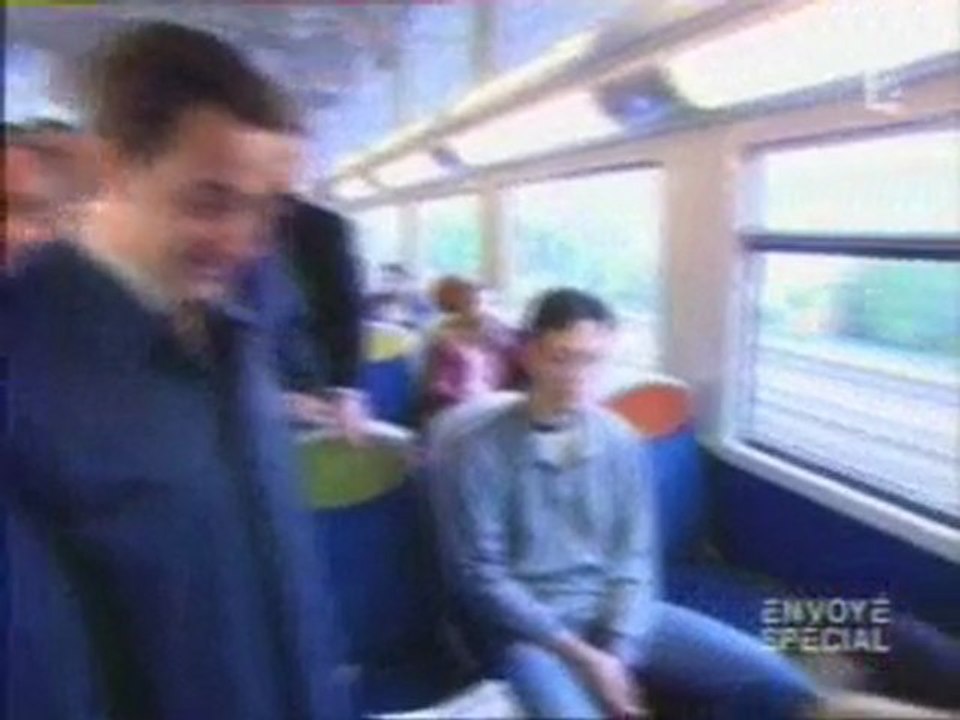 Monsieur N Sarkozy émeutes racailles emeute clichy sous bois banlieues vidéo du Mouvement des Jeunes Socialistes ( pub sexe joey star ntm sniper rohff dr pressure snoop  cul diam' s bush film musique clip video dog)