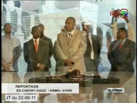 Le général Sekouba Konaté visite le mémorial P.S De Brazza