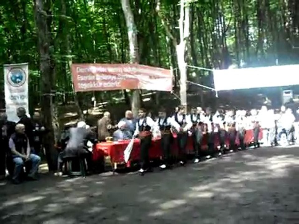 Akören Köyü Gençler Folklör Ekibi- Yanlama Halayı(2010)