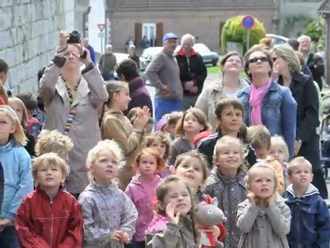 Berneville : L'église retrouve son clocher