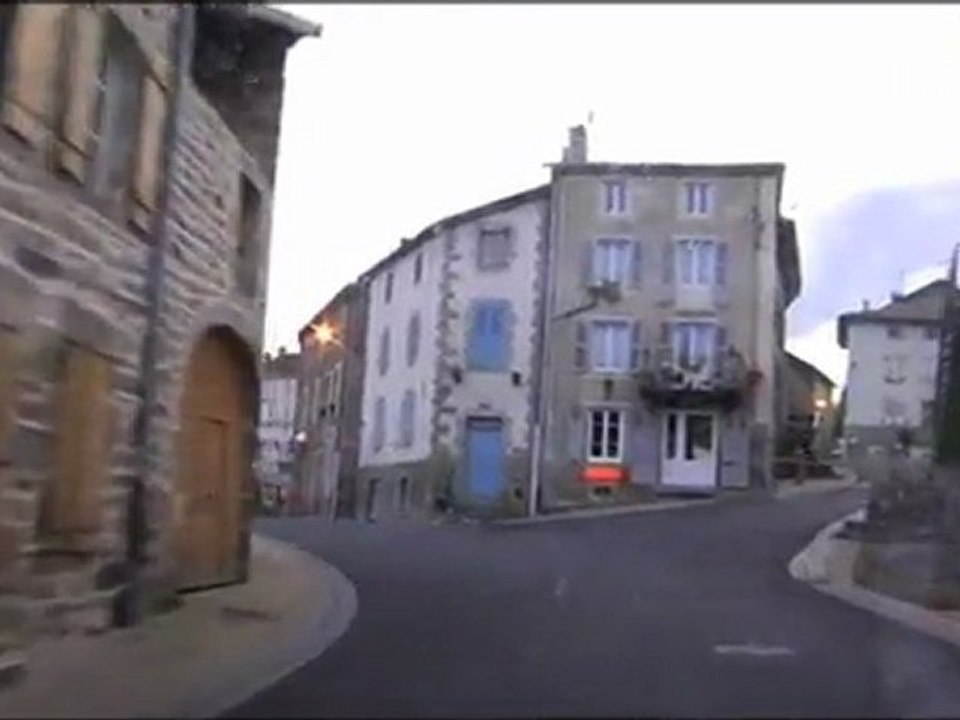 À St Bonnet Rock Chastel