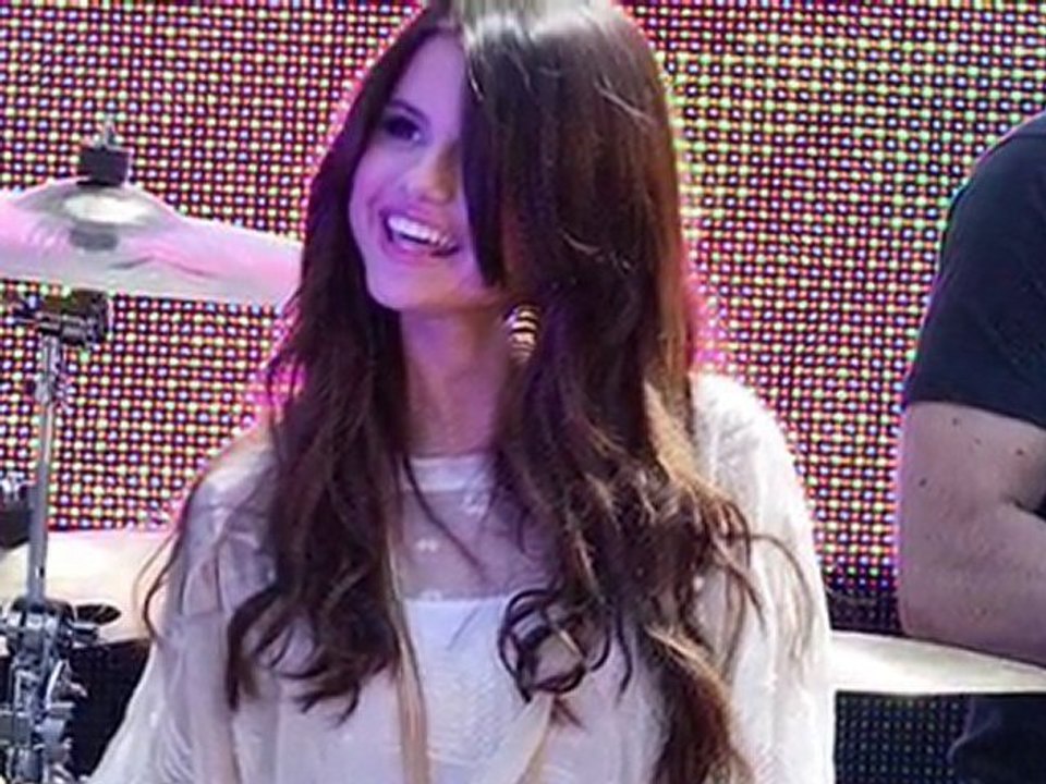 Trends: White Hot Summer!